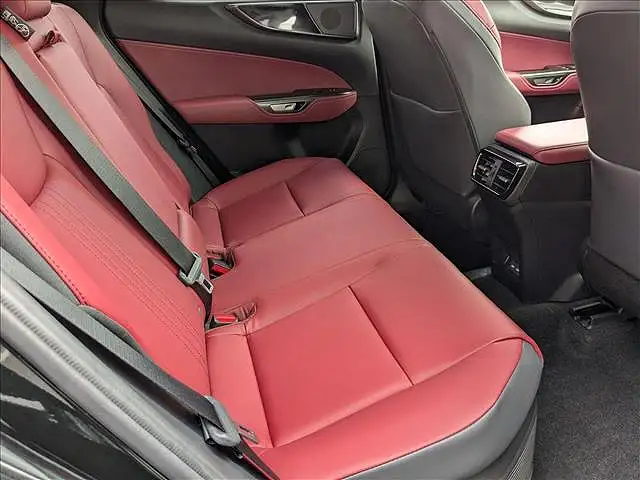 
								Lexus NX 350h full									