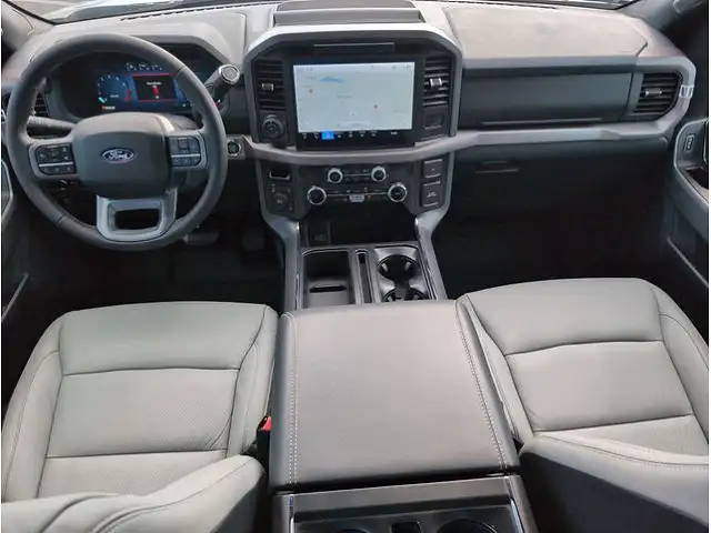 
								Ford F-150 XLT full									
