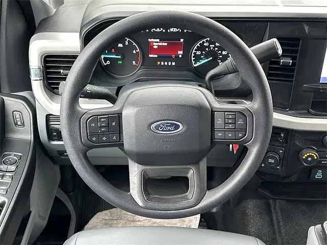 
								Ford F-250 XL full									