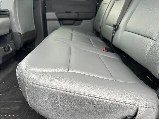 
								Ford F-250 XL full									