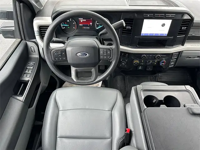 
								Ford F-250 XL full									