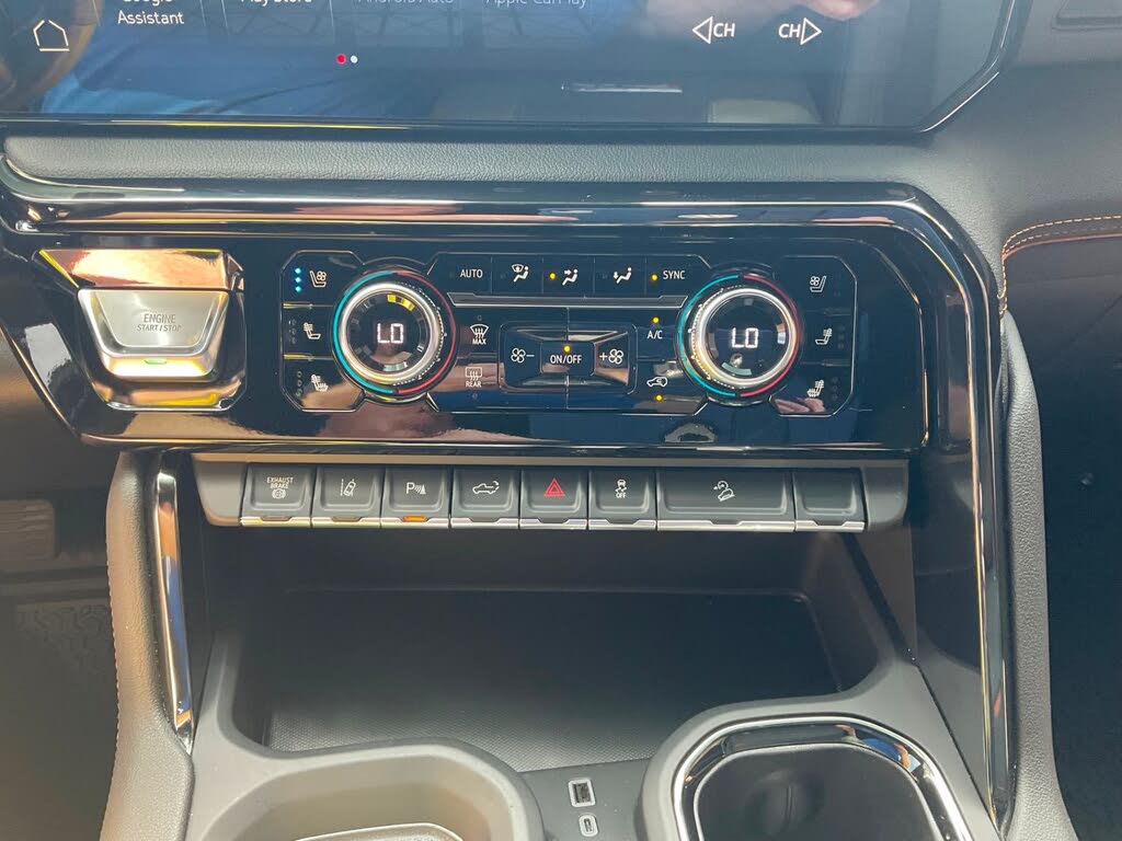 
								GMC Sierra 2500HD AT4 Crew Cab 4WD full									
