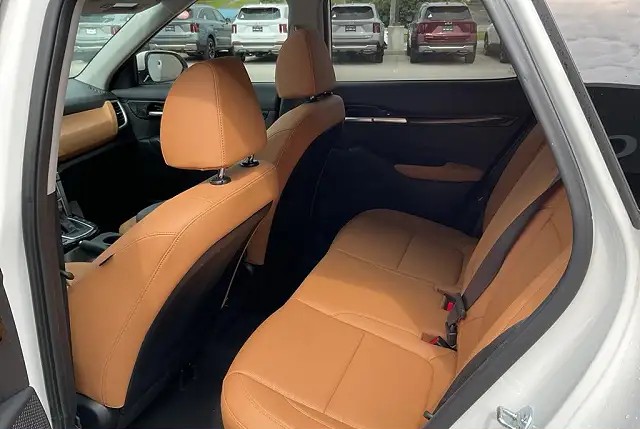 
								Kia Seltos EX full									